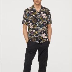 H&M Men's Black Floral Hawaiian Short Sleeve Button Down Shirt XL